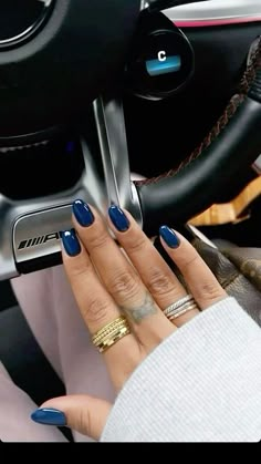 Simple Almond Dip Nails, Shellac Nail Inspiration, Fall Color Nails Dip, Light Nails Colors, Round Nails Colors, Gel Shellac Nails Summer, Nail Inspo Fall Almond, Dip Nail Ideas Blue, Nail Ideas Plain Colors