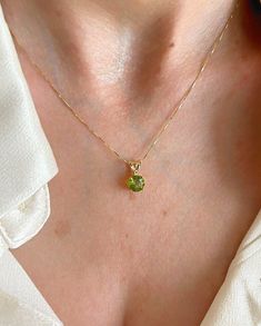 Dainty And Delicate 14K Yellow Gold Natural Peridot Solitaire Necklace. Perfect Everyday Necklace, Wear Day To Night. Jewelry Comes In A Nice Gift Box Ready To Present.  * All Jewelry Is New And Inspected For Quality Assurance. * Jewelry Is Crafted In Genuine High Quality 14K Gold. * We Do Not Sell Gold Plated. * All Or Our Diamonds And Gemstones Are Natural. Not Enhanced, Simulated Or Lab Grown. Product Detail: Metal: 14K Yellow Gold Setting: 4 Prong  Width: 7.1mm Stone Cut: Round  Gemstone: Natural Peridot  Weight: 1.50ct Chain: Box  Length: 16,18 and 20 Inch ✨ Feel Free To Ask Me Questions Or Concerns You May Have ✨ 🌈 Follow Me On Instagram @sarakayjewelry Thank You For Visiting My Shop Elegant Gold Peridot Birthstone Necklace, Dainty Peridot Jewelry In Yellow Gold, Dainty Peridot Yellow Gold Jewelry, Round Cut Peridot Jewelry In Yellow Gold, Elegant Peridot Birthstone Necklace, Elegant Green Peridot Birthstone Necklace, Night Jewelry, Pendant Minimalist, Solitaire Necklace