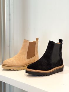 Chelsea boots are on trend this season at any age. Our Coco Chelsea bootie is available in suede with a side gore, for easy pull-on, and a lug sole bottom that allows for comfort and durability no matter what the weather is outside. Pinterest Closet, Jack Rogers, Fall 2023, Lug Sole, Bootie, Chelsea Boots, Chelsea, Coco, Matter