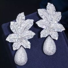 Micro Pave CZ Earrings Metal Type: Cooper Material: Cubic Zirconia Size:7cm Cubic Zirconia Bridal Earrings, Dress Earrings, Naija Wedding, Diamond Earrings For Women, Metallic Party, Prom Earrings, Jewelry Flower, Copper Style, Party Earrings