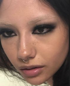 Maquillage Goth, Monolid Makeup, Black Eye Makeup, Swag Makeup, Smoky Eyes, Makijaż Smokey Eye, Dope Makeup, Edgy Makeup, Goth Makeup