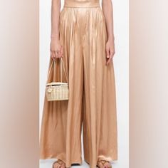 Zara Gold Palazzo Pants Formal Summer Wide Leg Pants, Elegant Bottoms For Night Out In Summer, Chic Summer Party Bottoms, Summer Formal Wide-leg Pants, Formal Wide-leg Summer Pants, Formal Summer Wide-leg Pants, Chic Summer Pants, Formal Summer Pants With Pockets, Chic Bottoms For Summer Evenings