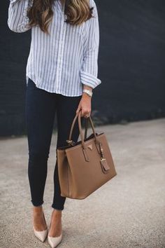 15 Classy and Casual Work Outfits For Hitting the Office in Style Office Casual Outfit, Dallas Fashion, Blazer Outfit, Frayed Denim, Barbara Palvin, Casual Work Outfits, Womens Fashion For Work, Beauty Lifestyle