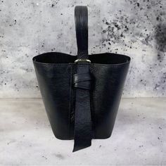 Genuine Leather Bag With Detachable Handle And Zippered Leather Change Bag Included Made In Italy 9” X 7.5” X 5.5” Inner Change Bag: 7” X 3.5” X 5.5” From A Smoke Free And Pet Free Home Fast Shipper Luxury Bucket Box Bag For Everyday Use, Luxury Black Bucket Box Bag, Luxury Bucket-shape Box Bag For Everyday Use, Black Pouch Box Bag, Classic Bucket Bags With Handles, Classic Bucket Bag With Handles, Modern Evening Crossbody Bucket Bag, Office Bucket Box Bag With Handles, Black Top Handle Box Bag With Detachable Handle