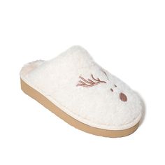 Minnetonka-Reindeer Slipper Enjoy comfort on casual days in the Reindeer Scuff slipper from Minnetonka. The plush design and foam cushioning ensure support, while the durable sole allows for indoor and outdoor wear. Cozy Slippers Boots, Plush Design, Shoe Size Chart Kids, Bridal Wedding Shoes, Koolaburra By Ugg, Slippers Cozy, Slouched Boots, Fall Accessories, Trending Sneakers