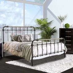 Riana Antique Black Metal Twin Bed - Ornate Home Craftsman Bedroom, King Metal Bed, Transitional Bed, Metal Twin Bed, Metal Bedroom, Bed Metal, Eastern King Bed, Spindle Bed, Standard Bed