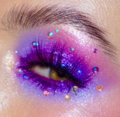 Colorful Glitter Eye Makeup, Holographic Makeup Look, Messy Glitter Makeup, Lisa Frank Makeup, Lisa Frank Inspired Makeup, Purple Disco Eyeshadow, Purple Iridescent Eye Makeup, Purple Pink Blue Eyeshadow, Holographic Purple Eyeshadow