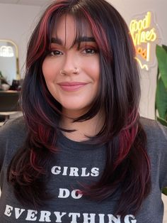 Hair Dye Medium Length, Medium Length Hair Plus Size, Haircuts For Round Chubby Face, Mid Length Haircuts With Bangs, Haïr Cut For Fat Face, Haircuts For Round Faces With Bangs, Hair Styles For Fat Face, Hair For Round Face Shape Double Chin, Bangs Round Face Long Hair