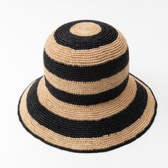 New With Tag Zara 2024 Collection Raffia Hat Ecru / Black | 0653/201 Outer Shell 100% Raffia Black Bohemian Straw Hat For Spring, Black Woven Sun Hat For Spring, Black Woven Straw Hat For Summer, Chic Black Woven Sun Hat, Chic Black Woven Hat, Zara Europe, Black Straw Hat For Beach Season, One Size, Ivory Maxi Dress, Raffia Hat