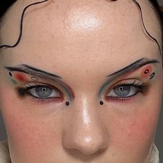 Liner Eye Makeup, Cool Eye Makeup, Grunge Vampire, Makeup For Work, Hair Pic, Male Editorial, Euphoria Party