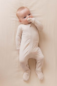 Footless Jammies featuring our luxurious CloudBlend™ fabric. We’ve perfected every detail, so your baby gets the most comfortable sleep possible. Sparrow - perfect cream. Sleep Gown, Pregnancy Pillow, Natural Textiles, Fitted Crib Sheet, Sleep Sacks, Tiny Hand, Reversible Quilt, Luxury Linen, Sleep Comfortably