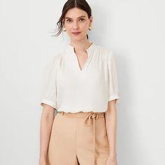 New With Tags! Ann Taylor Ivory Flowy Top Small Versatile Cream Top For Work, Versatile Cream Top For Workwear, Chic Flowy Cream Tops, Feminine Flowy Cream Blouse, Flowy Cream Short Sleeve Tops, Cream V-neck Top For Beach, Cream Fine Knit V-neck Top, Flowy Top, Flowy Tops