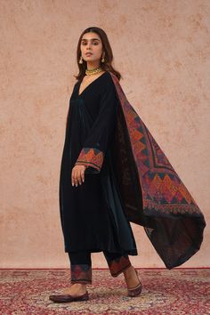 Winter Wear - INCHING INDIA Teal Blue Suit, Black Velvet Suit, Winter Suits, Indian Designer Suits, Set Saree, Indian Party Wear