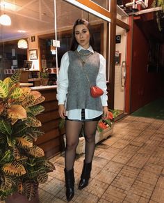 Bar Hopping Outfit, New Look Fashion, Girl Fashion Style, Smart Outfit, Looks Chic, Cute Simple Outfits, Formal Outfit, Winter Fashion Outfits