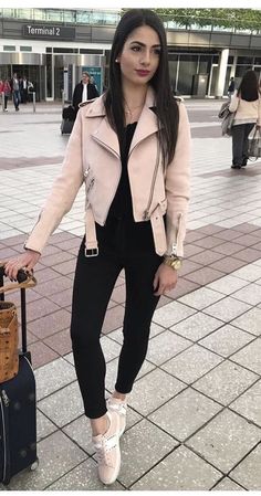 Western Wear Outfits, Office Outfits Women, Leather Jacket Outfits, Casual Day Outfits, Elegante Casual, Causual Outfits, Fashion Attire, Casual Winter Outfits, Streetwear Women