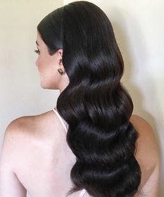 Bridal Hair Couture By Katie offers complete onsite wedding hair services for the Brides of Toronto and all across the GTA. Hair Styles Vintage, Vintage Waves Hair, Hairstyles Vintage, Hair Couture, Couture Hairstyles, Hair Services, Vintage Waves, Vintage Wedding Hair, Peinados Fáciles Para Cabello Corto