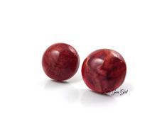 Red Maroon Pearl Glitter Stud Earrings with Titanium or Stainless Steel Studs - Burgundy Shimmer Studs - Pearl Marble Earringss These earrings are truly gorgeous and each one is unique! Red Maroon earrings are made with a pearly micro glitter that swirls softly throughout creating a magical effect. Prefer a different color? Available in 10 colors! See listing photos for samples of each and make your selection from the drop down menu. Hot Pink Orange Light Pink Purple Aqua Mint Blue Black Green M Red Hypoallergenic Round Bead Earrings, Red Clip-on Earrings As Gift, Maroon Earrings, Glitter Stud Earrings, Marble Earrings, Aqua Mint, Orange Light, Mint Blue, Doll Repaint