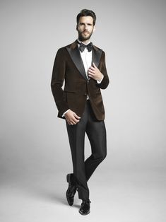 Brown Dinner Jacket. Brown Velvet Suit, Marriage Suit, Marriage Suits, Suit For Men Wedding, Christmas Party Wear, Mens Formalwear, Photo Styles, Black Pant Suit, Suit Brown