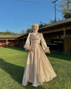 Hijabi Dresses Prom, Muslim Bridesmaid Dresses, Long Dresses Hijab, Modest Silk Dress, Silk Modest Dress, Prom Dresses Hijab, Modest Prom Dresses Muslim, Prom Dress Hijab, Modest Dresses Muslim