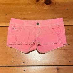 Size: Xs Price: $20 Condition: Never Worn, Like New Ripped Jean Shorts, Low Rise Shorts, Hollister Shorts, Beautiful Wallpapers Backgrounds, Wallpapers Backgrounds, Beautiful Wallpapers, Ripped Jean, Hollister, Jean Shorts