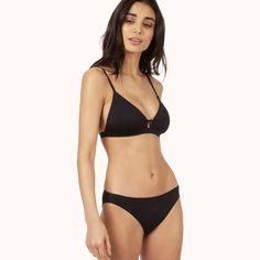 New With Tags Never Worn! Removable Cups, Adjustable Straps And Hook Closure Has 3 Adjustment Holes. Black Low-cut Seamless Swimwear, Black Seamless Low-cut Swimwear, Black Seamless Beach Bra, Seamless Black Beach Bra, Gold Black, Womens Swim, Bralette, Adjustable Straps, Swimming