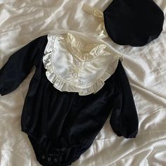 black / 6M Christmas Long Sleeve Romper With Cap Body Manga Larga, Victorian Baby, Party Rompers, Girls Lace Dress, Velvet Romper, Autumn Sleeve, Velvet Jumpsuit