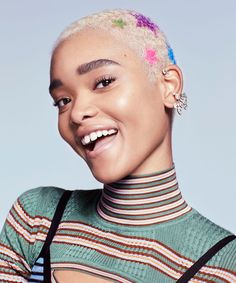 Why This Newbie Victoria's Secret Model Is Embracing Her Buzzcut On The Runway+#refinery29 Buzzed Hair Women, Shaved Head Designs, Split Dye, Buzz Cut Hairstyles, Shaved Hair Designs, Buzzed Hair, Overnight Hairstyles, Bald Hair, Shaved Head