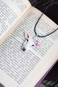 cute sheep or lamb pendant gift Make Decorations, Clay Diy Projects, Ceramic Jewelry, Diy Clay