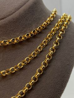 4MM 14k Gold Rolo chain , 26 inches ,4 mm  14k Gold Rolo chain , 24 inches ,4 mm  14k Gold Rolo chain , 21.5 inches ,4 mm   This is a Trending Etsy Bestselling Rolo Necklace. It is made with Authentic Genuine Solid 14K Gold. Easy to layer! Looks beautiful with your favorite charms or even if you wear it alone. BEST PRICE ON ETSY FOR SOLID 14kGOLD NECKLACES! Premium spring lobster Hook for added safety! Priced to sell! Compare our prices to other similar sellers! Arrives in a GIFT BOX and includes FREE SHIPPING within the USA and Canada. International shipping is available at the most economical rates on ETSY. I HAVE BEEN IN THE JEWELRY BUSINESS ALL MY LIFE. I am a second -generation family member making gold and jewelry. Please feel free to ask me any questions - Always happy to help! Fast Gif Christmas, Jewelry For Him, Rolo Chain, Jewelry Business, Elegant Jewelry, Necklace Bracelet, Real Gold, Bracelet Set, Necklaces Bracelets