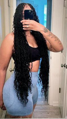 Giving the girls hair and body #bohoknotless #small #parts #workout #gymlife #knotless Boho Knotless Braids Waist Length, Small Boho Knotless Braids, Bhaddie Hairstyle, School Baddie, Bohemian Braided Hair, Boho Knotless, Gorgeous Braids, Big Box Braids Hairstyles, Braided Styles