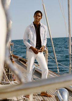 MANGO MAN SS'18 | Sailor Mood What To Wear On A Boat, White Shacket, Business Man Photography, Menswear Casual, Styling Outfits, Men Fashion Photo