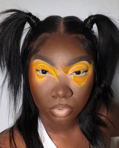 Orange Makeup Looks, Yellow Makeup Looks, Crazy Makeup Looks, Heart Eye Makeup, Creative Halloween Makeup, Makeup Themes, Heart Makeup, Brown Girls Makeup