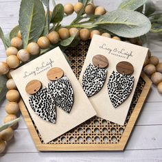 Earrings Handmade Boho, Neutral Earrings, Laser Cut Wood Earrings, Im A Lady, Leather And Wood, Nails Today, Silver Background, Spring Earrings, Earring Ideas