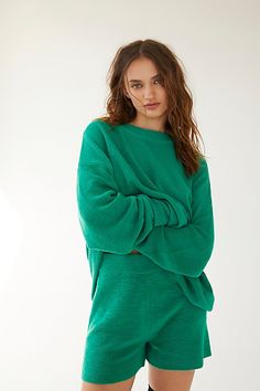 Stun in this so chill short set from our FP Beach collection featured in the most effortless silhouette to take you from season to season. Blue Banisters, Free People Store, Thoughtful Christmas Gifts, Cozy Loungewear, Green Fits, Beach Collection, Gift Giver, Trend Report, Loungewear Set