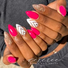 Bright Summer Dip Nails 2023, Hand Painted Nails Art, Summer Painted Nails, Hand Paint Nail Art, Arizona Nail Ideas, Summer Nails Rhinestones, Almond Shaped Nails Designs Summer Hot Pink, Fucsia Nails Design, Arizona Nail Designs