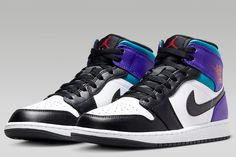 Item Description Air Jordan 1 Mid "Bright Concord" White/Bright Concord DQ8426-154 Size 12 Material : Natural/Synthetic Leather              Color : White/Bright Concord/True Red/       Black                                         Size : US 12, UK 11, EUR 46, (30 cm)             Style Number : DQ8426-154                            Inspired by the original AJ1, this mid-top edition maintains the iconic look you love while choice colors and crisp leather give it a distinct identity. • Leather, synthetic leather and textile upper for a supportive feel. • Foam midsole and Nike Air cushioning provide lightweight comfort. • Rubber outsole with pivot circle gives you durable traction. The item is 100% brand new, authentic product.      Please understand that the items of sneakers in our store ar Mid Jordan 1, Mid Top, Air Jordan Shoes, Air Jordan 1 Mid, True Red, Jordan 1 Mid, Air Jordan 1, Nike Jordan, Jordan Shoes