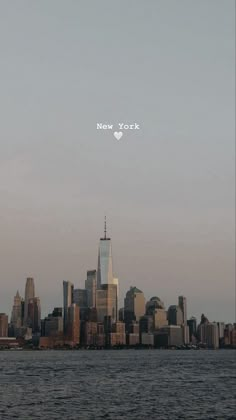 an image of the new york city skyline