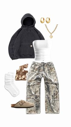 Back To School Outfits With Birkenstocks, Carhartt Camo Pants, Winter Ahs Outfit, Future And Metro Boomin Concert Outfits, Outfit Ideas Camo Pants, Cameo Pants Outfit, Ahs Outfit Ideas, Realtree Camo Pants Outfit, Ahs Aesthetic Outfits