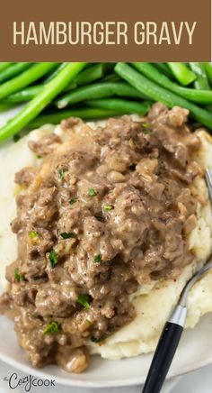 hamburger gravy on top of mashed potatoes with a side of green beans Hamburger Gravy Recipe, Hamburger Gravy, Hamburger Dishes, Ground Beef Recipe, Ground Beef Recipes Healthy, Keto Beef Recipes, Dinner With Ground Beef