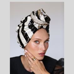 This sequin Turban is a statement piece perfect for accompanying your holiday and special occasion outfits. Featuring a gorgeous wavy detail that adds dimension and subtly steals the show with its soft blush color, this unique turban is bound to get those compliments rolling.  The best part? This turban is designed to be worn 'as is'!  Each turban was designed with comfort, style, and wearability in mind, so there is absolutely no trying or closing involved. Simply place the turban on your head Vintage Turban, Wedding Turban, Sequin Fashion, Fashion Turban, Turban Hijab, Mode Turban, Turban Headwrap, Turban Style, Turban Hat