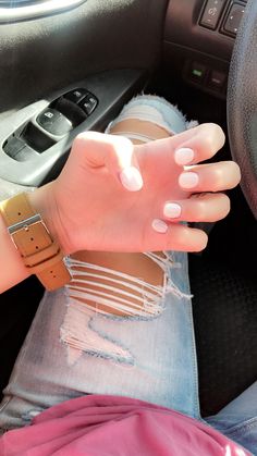 Short acrylic natural round nails Super Short Round Nails, Natural Round Nails, Short Nail Beds Ideas, Short Round Acrylic Nails, Nails Acrylic Natural, Short Nail Beds, Short Rounded Acrylic Nails, Short Nail Bed, Fake Gel Nails