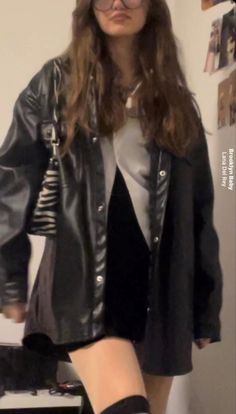 Lather Girl Jacket Aesthetic, Short Black Skirt Aesthetic, Outfits With Big Leather Jackets, Black Leather Jacket And Skirt Outfit, Leather Jacket Black Outfit, Leather Jacket Outfit School, Black Mini Dress With Jacket, Outfits Ideas With Leather Jacket, Black Leather Jacket Outfit Summer