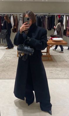 Mountain Aesthetic, Current Styles, Classic Outfits, Baddie Outfits, Minimal Fashion, School Outfits, Minimalist Fashion, Autumn Winter Fashion, Capsule Wardrobe