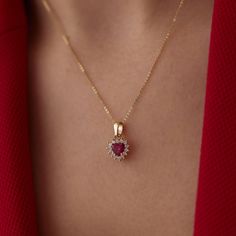 14k Gold Heart NecklaceDetails Available in 14k Gold, 14k Rose Gold, and 14k White GoldTotal Weight: 2 GrColor Selection: Yellow, Rose, WhiteChain: 14k Gold and 45 cm (18 inches) *Model in the photo wears 18 inches (45 cm) chain.GiftingEach design will arrive artfully presented in our branded gift boxes wrapped in a signature ribbon. Production & Delivery Production: 5 - 7 business days Delivery: 1 - 3 business days worldwide via Express Delivery. We’re here to help with style advice, a second o Heart Cut Pink Gold Necklace For Anniversary, Pink Gold Heart Cut Necklace For Anniversary, Ruby Gold Necklace, Tragus Gold, Silver Cufflinks Men, Family Crest Rings, Custom Signet Ring, Engagement Necklaces, Minimalist Necklace Gold