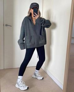 Adanola Leggings Outfit, Adanola Aesthetic, Look Adidas, Sports Clothes, Skandinavian Fashion, Ootd Inspo, Looks Street Style, Fit Ideas, Athleisure Outfits