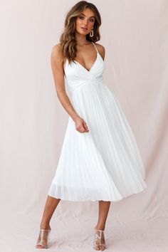 Artemis Accordion Pleat Strappy Back Midi Dress White by Selfie Leslie White Strappy Dress, Artemis Dress, Barbados Wedding, Hot Party Dresses, Ideas Fiesta, Photo Dress, Palm Island, Midi Dress White, Selfie Leslie