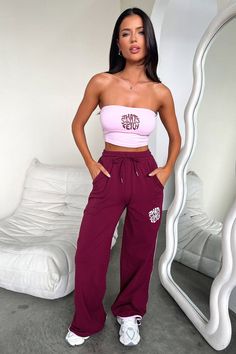 Trendy Loungewear Joggers With Loose Fit, Trendy High-waisted Sweatpants For Leisure, Trendy High-waisted Leisure Sweatpants, Trendy Sweatpants With Elastic Waistband For Loungewear, Trendy Long Joggers With Elastic Waistband, Trendy Joggers With Elastic Waistband For Lounging, Trendy Elastic Waistband Sweatpants For Loungewear, Trendy Leisure Bottoms In Long Pants Style, Trendy Leisure Bottoms Long Pants