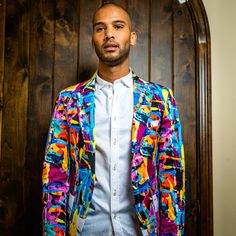 Model wearing abstract luxury multi colored blazer Pm Logo, Luxury Blazer, The Avant Garde, Graphic Jackets, Brush Strokes Pattern, Turkey Style, Blazer Designs, Embroidery Details, Logo Embroidery