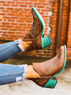 Wednesday Shoes, Western Heels, Booties Shop, Freebird Boots, Women's Cowboy Boots, Mom Clothes, Cowboy Ankle Boots, Real Leather Boots, Bota Country