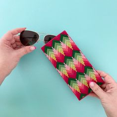 This bargello kit includes everything you need to make a bargello case for your eyeglasses or sunglasses! It's super-fun to stitch and quick enough to finish in a weekend. Wool, tapestry wool, yarn, bargello, hello bargello, brooklyn, brett bara. Eyeglass Cases Pattern, Plastic Canvas Stitches, Wool Tapestry, Color Kit, Complimentary Colors, Color Grouping, Cute Cases, Eyeglass Case, Tapestry Weaving